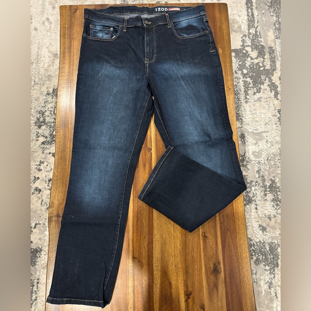 Men's IZOD Jeans Relaxed Fit 38x32